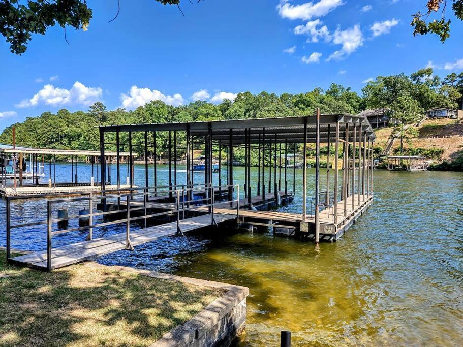 #05 - Lakefront Two Bedroom Cottage- Pet Friendly Hot Springs Exterior photo